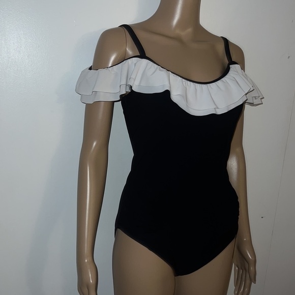 🎆Profile by Gottex Off The Shoulder Ruffle One Piece Swimsuit - Picture 6 of 13